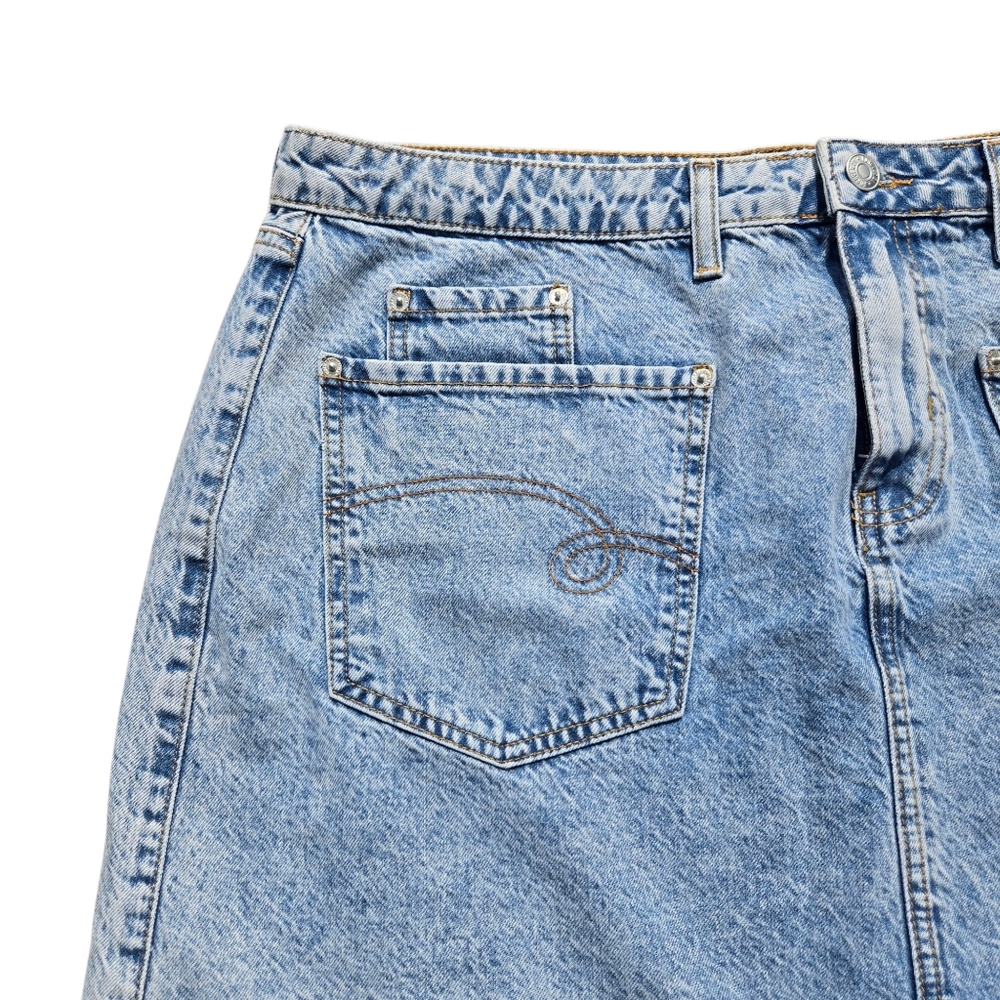Forever 21 Blue Jean Shorts Women’s Size 2X | 100% Cotton | Pockets Front/Back - Picture 3 of 6